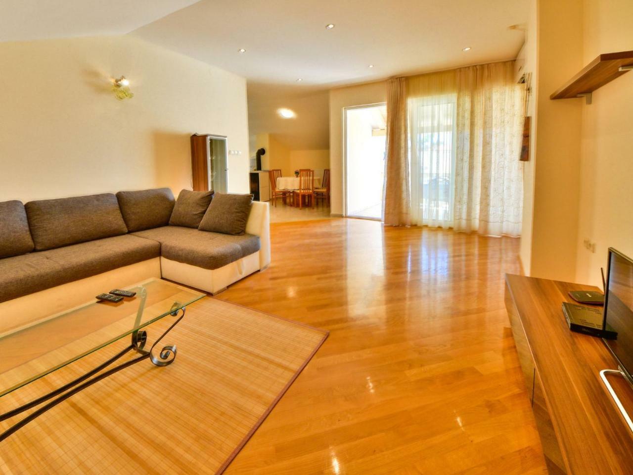 Apartment Olga-5 By Interhome Банёл Экстерьер фото